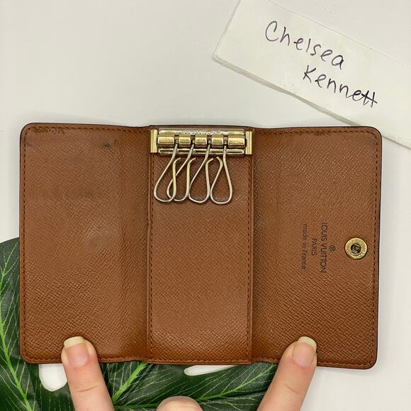 Louis Vuitton 4 Key Holder Ring Chain Monogram Canvas Wallet SLG Keychain - Picture 9 of 15